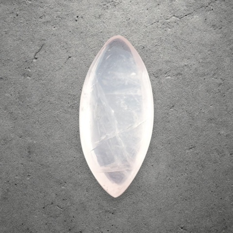 Rose quartz cabochon 31x14 mm no 249