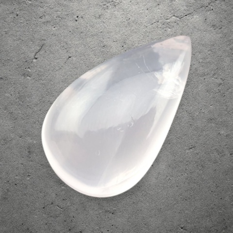 Kwarc różowy kaboszon 31x18 mm nr 242