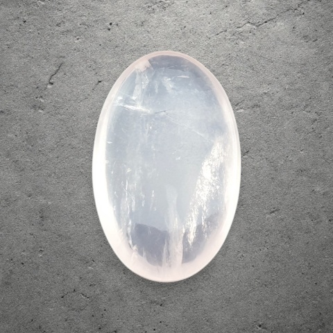 Rose quartz cabochon 31x19 mm no 237