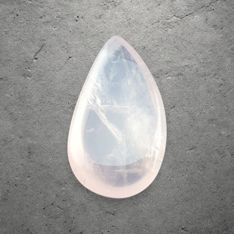 Kwarc różowy kaboszon 33x19 mm nr 184