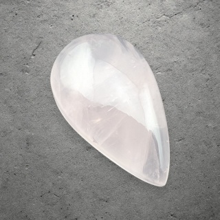 Kwarc różowy kaboszon 33x19 mm nr 187