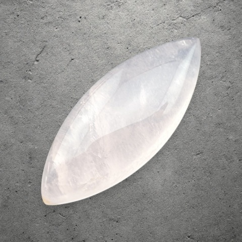 Kwarc różowy kaboszon 40x16 mm nr 186