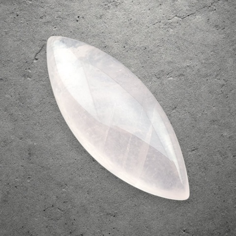 Kwarc różowy kaboszon 40x16 mm nr 186