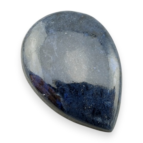 Dumortieryt kaboszon 27x19 mm nr 104