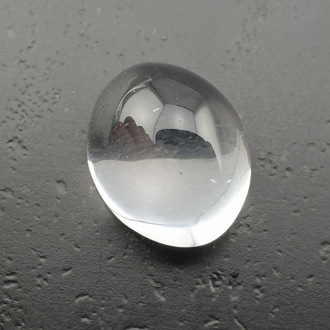 Kryształ górski kaboszon 15x12 mm nr 258