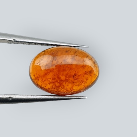 Granat Hessonit kaboszon 12x9 mm nr 223