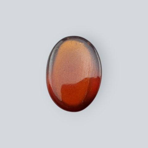 Granat Hessonit kaboszon 12x9 mm nr 237