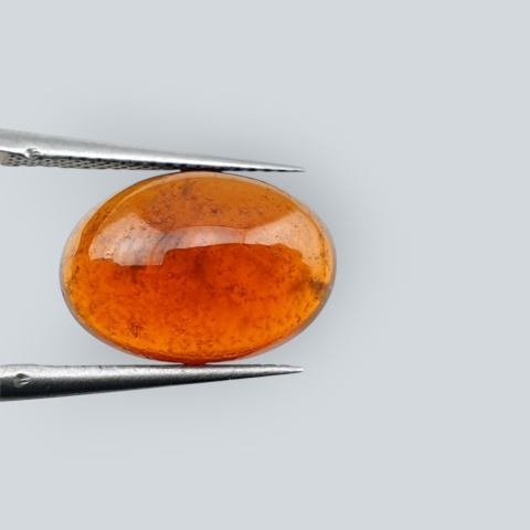 Granat Hessonit kaboszon 13x9 mm nr 117