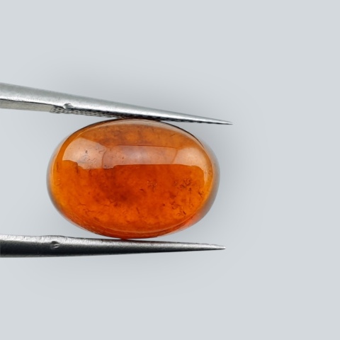 Granat Hessonit kaboszon 14x10 mm nr 172