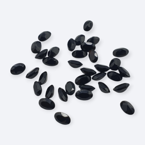 Onyks czarny owal fasetowany 5x3 mm 1 szt