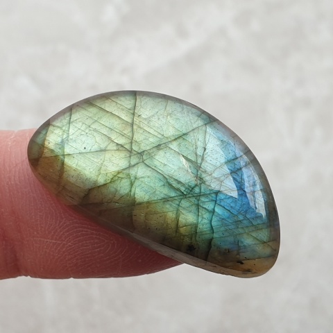 Labradorite cabochon 28x15 mm no BB675