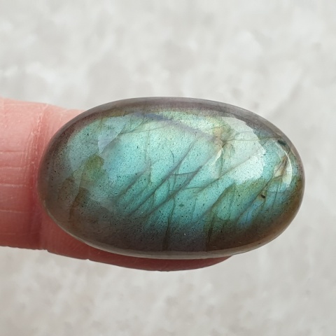 Labradoryt kaboszon 29x18 mm nr BB670