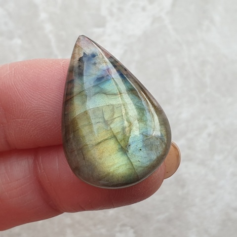 Labradoryt kaboszon 29x20 mm nr B623