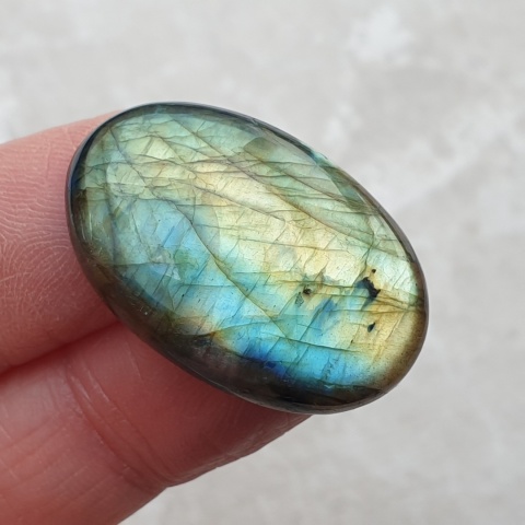 Labradoryt kaboszon 30x20 mm nr BB666