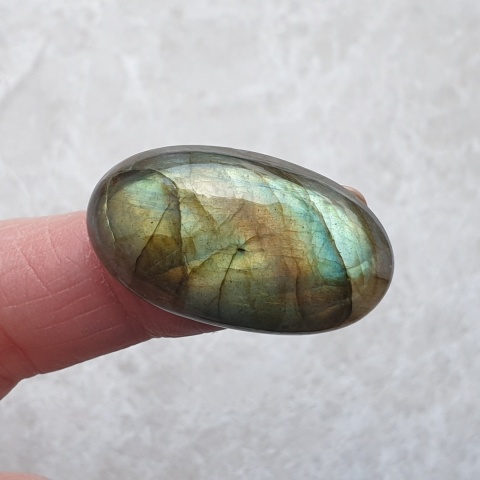 Labradoryt kaboszon 32x18 mm nr B618