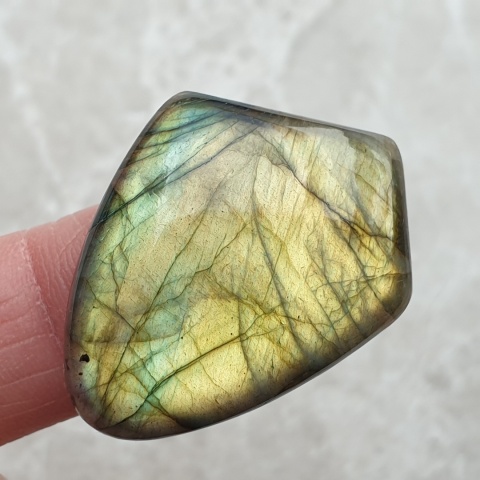 Labradoryt kaboszon 33x25 mm nr B652