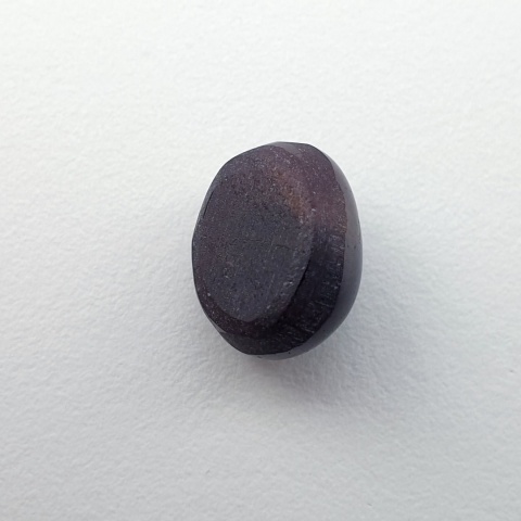 Granat gwiaździsty kaboszon 10x8 mm nr 324