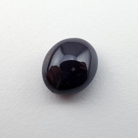 Granat gwiaździsty kaboszon 10x9 mm nr 327