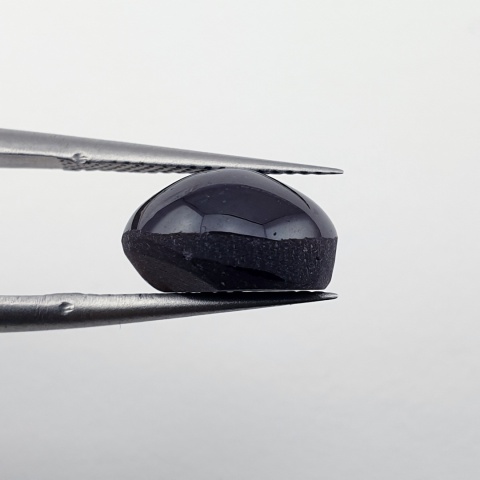 Granat gwiaździsty kaboszon 10x9 mm nr 327