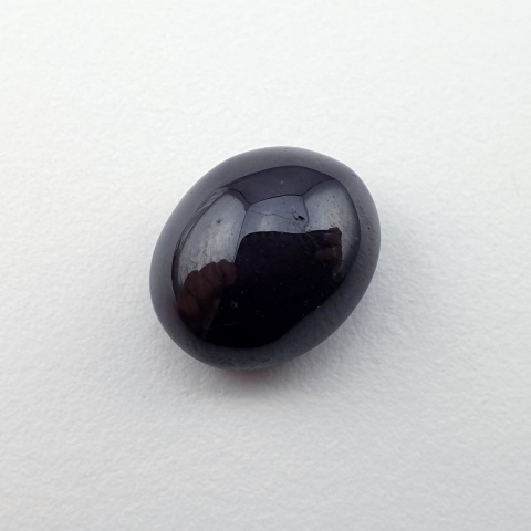 Granat gwiaździsty kaboszon 11x9 mm nr 275