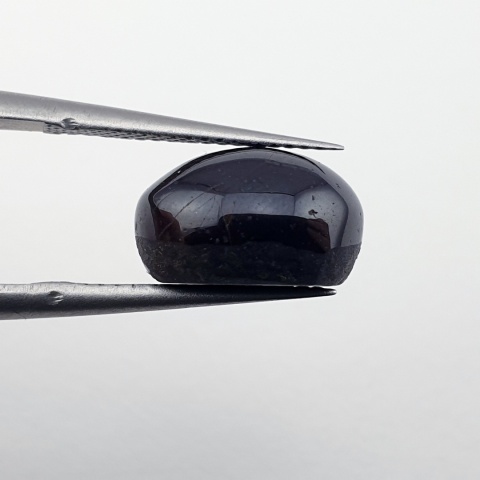 Granat gwiaździsty kaboszon 11x9 mm nr 291