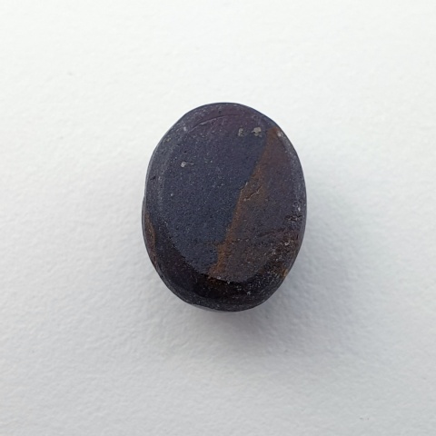 Granat gwiaździsty kaboszon 11x9 mm nr 322