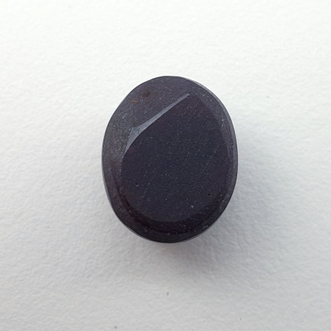 Granat gwiaździsty kaboszon 11x9 mm nr 328