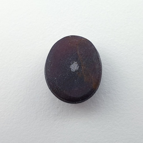 Granat gwiaździsty kaboszon 12x10 mm nr 143