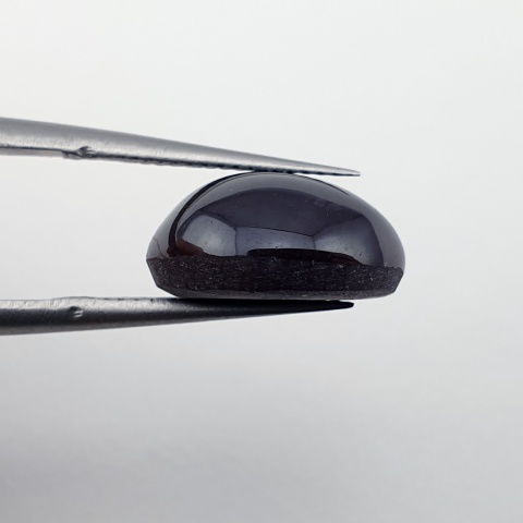 Granat gwiaździsty kaboszon 12x11 mm nr 190