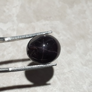 Granat gwiaździsty kaboszon 12x11 mm nr 196