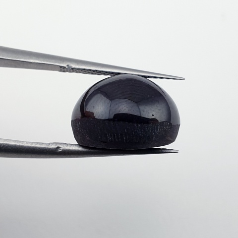 Granat gwiaździsty kaboszon 12x11 mm nr 196