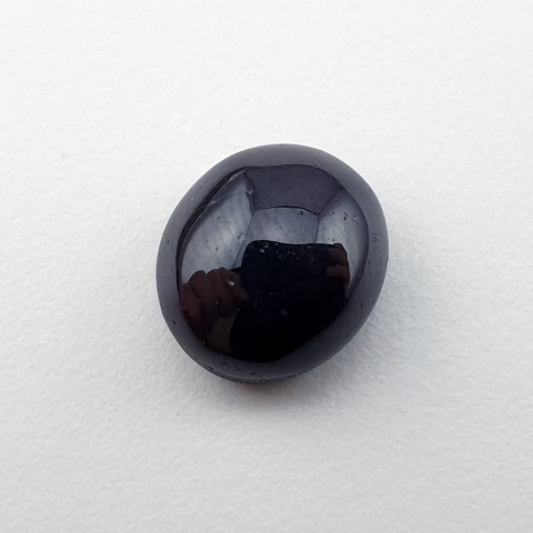 Granat gwiaździsty kaboszon 12x11 mm nr 245