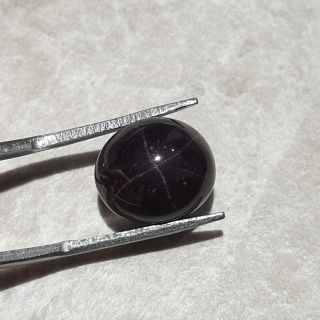 Granat gwiaździsty kaboszon 12x11 mm nr 264