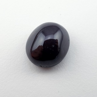 Granat gwiaździsty kaboszon 12x11 mm nr 268