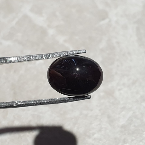 Star garnet cabochon 12x9 mm no 154