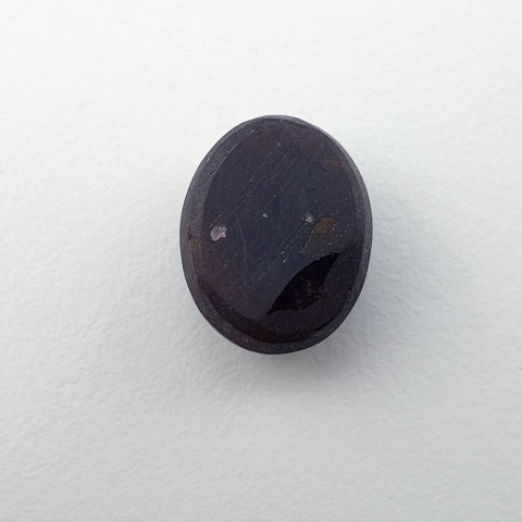 Granat gwiaździsty kaboszon 12x9 mm nr 241