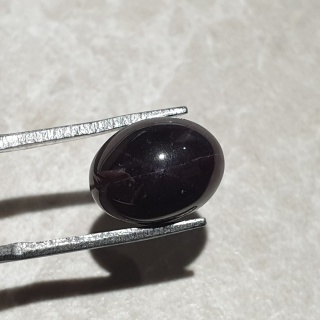 Granat gwiaździsty kaboszon 12x9 mm nr 262