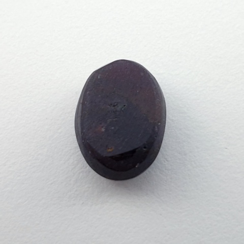 Granat gwiaździsty kaboszon 12x9 mm nr 329