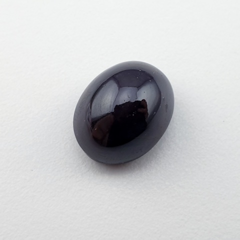 Granat gwiaździsty kaboszon 13x10 mm nr 195