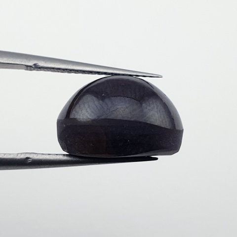 Granat gwiaździsty kaboszon 13x10 mm nr 195