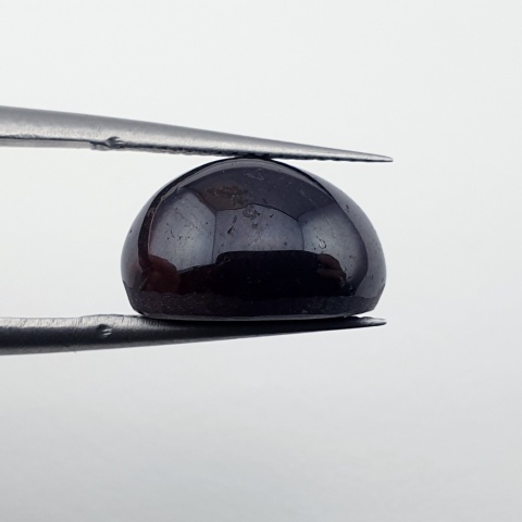 Granat gwiaździsty kaboszon 13x10 mm nr 290