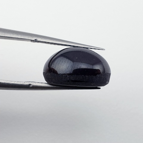 Granat gwiaździsty kaboszon 13x10 mm nr 308