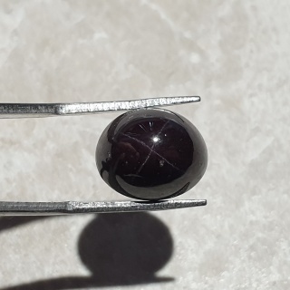 Granat gwiaździsty kaboszon 13x11 mm nr 150