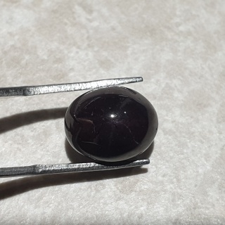 Granat gwiaździsty kaboszon 13x11 mm nr 231