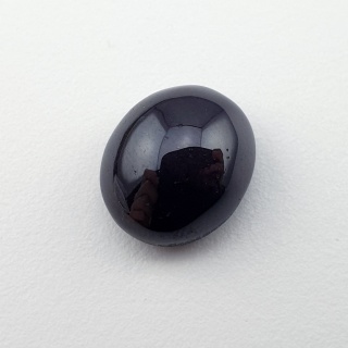 Granat gwiaździsty kaboszon 13x11 mm nr 239