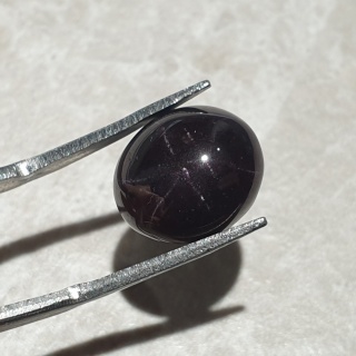 Granat gwiaździsty kaboszon 13x11 mm nr 250