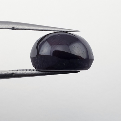 Star garnet cabochon 13x11 mm no 259