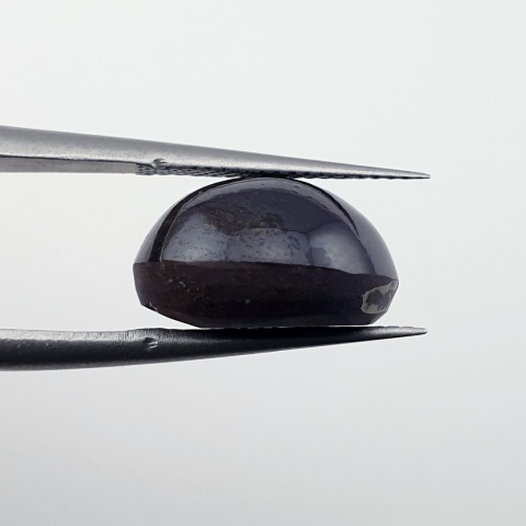 Granat gwiaździsty kaboszon 13x11 mm nr 270