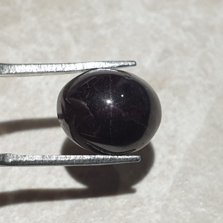 Granat gwiaździsty kaboszon 13x11 mm nr 271