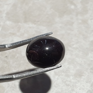 Granat gwiaździsty kaboszon 13x12 mm nr 175